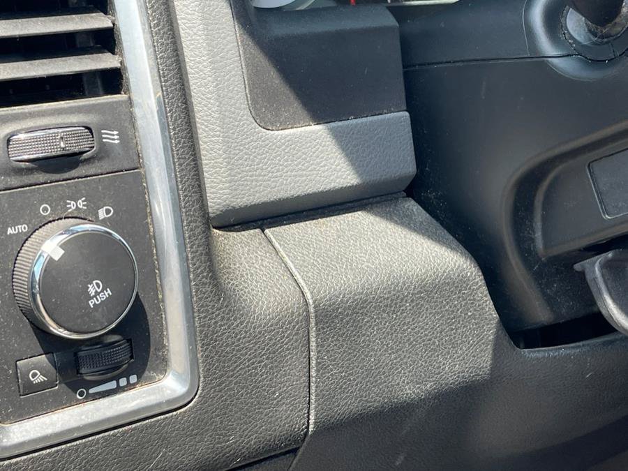 Used 2017 RAM 1500 Big Horn AWD/4WD image 17