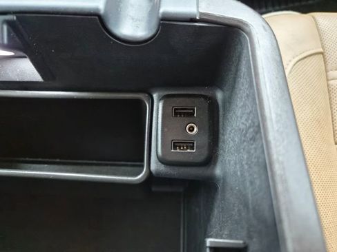 Used 2019 GMC Sierra 2500 Denali w/ Duramax Plus Package AWD/4WD image 34