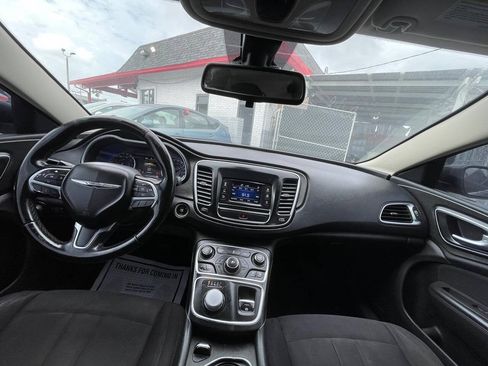 Used 2015 Chrysler 200 Limited w/ Convenience Group FWD image 14