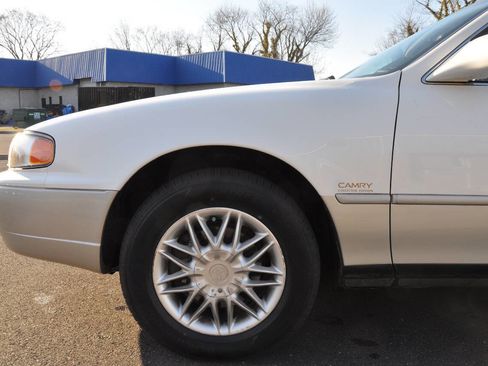 Used 1996 Toyota Camry LE FWD image 19