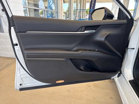 Used 2023 Toyota Camry XSE FWD image 12
