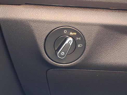 Used 2021 Volkswagen Jetta GLI Autobahn w/ GLI Autobahn Black Package image 22