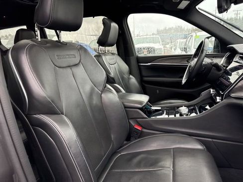 Used 2022 Jeep Grand Cherokee L Overland w/ Luxury Tech Group IV image 13