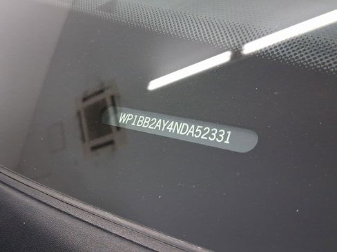 Used 2022 Porsche Cayenne S image 40