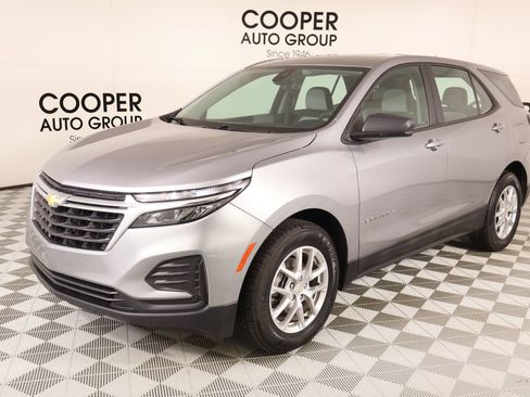 Used 2024 Chevrolet Equinox LS FWD image 9