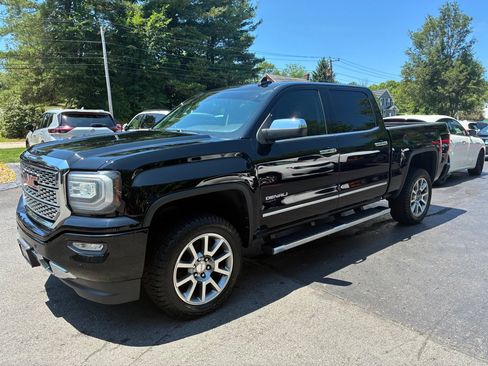Used 2016 GMC Sierra 1500 Denali w/ Enhanced Driver Alert Package AWD/4WD image 2