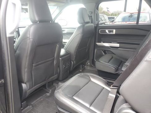 Certified 2023 Ford Explorer XLT w/ Equipment Group 202A AWD/4WD image 26