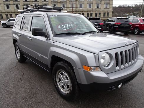 Used 2017 Jeep Patriot Sport w/ Power Value Group image 4