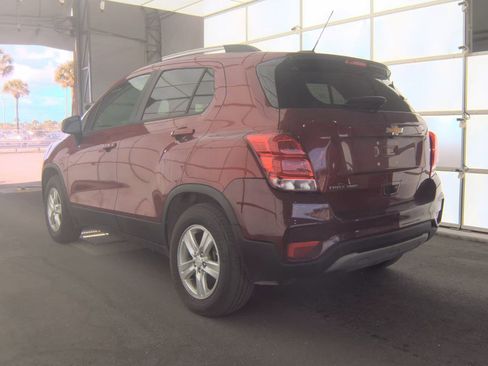 Used 2022 Chevrolet Trax LT w/ Driver Confidence Package image 8