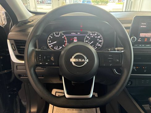 Used 2024 Nissan Rogue S AWD/4WD image 16