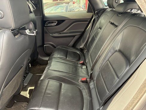 Used 2019 Jaguar F-PACE R-Sport AWD/4WD image 5