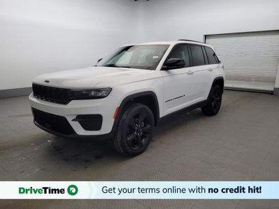 Used 2023 Jeep Grand Cherokee Altitude