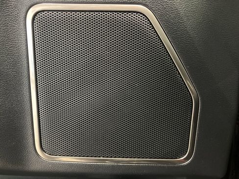 Used 2019 Ford F150 Raptor w/ Equipment Group 802A Luxury image 15