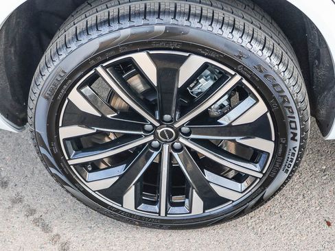 New 2026 Volvo XC90 T8 Ultra w/ Lounge Package image 12