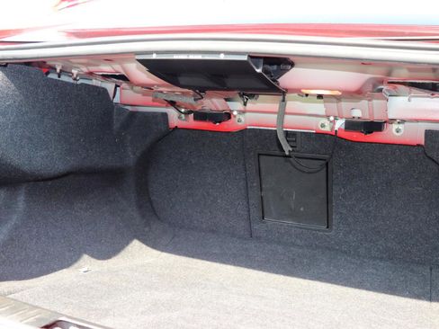 Used 2012 Volvo S60 T6 R-Design image 6