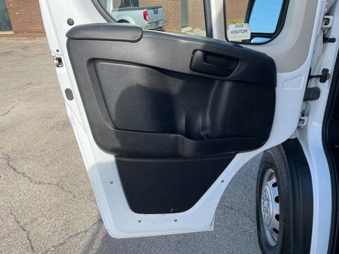 Used 2021 RAM ProMaster 2500 image 13