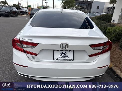 Used 2021 Honda Accord LX image 3
