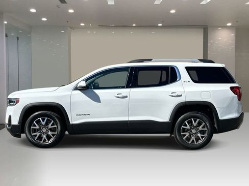 Used 2021 GMC Acadia SLE w/ Driver Convenience Package FWD image 2