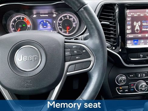 Used 2019 Jeep Cherokee Limited AWD/4WD image 16