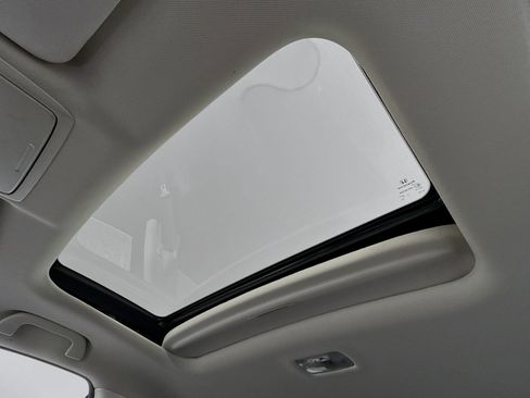 Used 2016 Honda CR-V Touring image 22