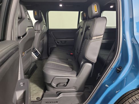 Used 2024 Rivian R1S Adventure AWD/4WD image 21
