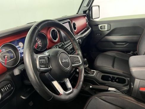 Used 2022 Jeep Wrangler Unlimited Rubicon w/ Cold Weather Group image 19