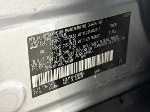 Used 2024 Toyota RAV4 XLE FWD image 27
