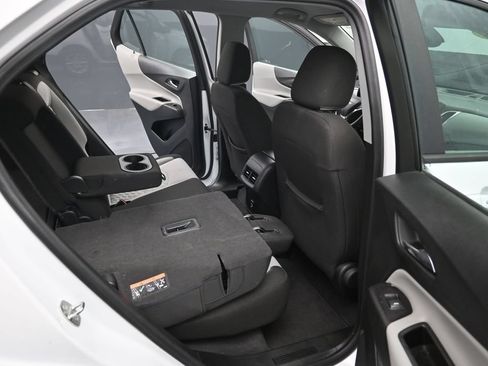 Used 2020 Chevrolet Equinox LS FWD image 28