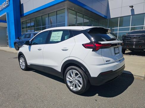 New 2027 Chevrolet Bolt LT w/ Comfort Package FWD image 5
