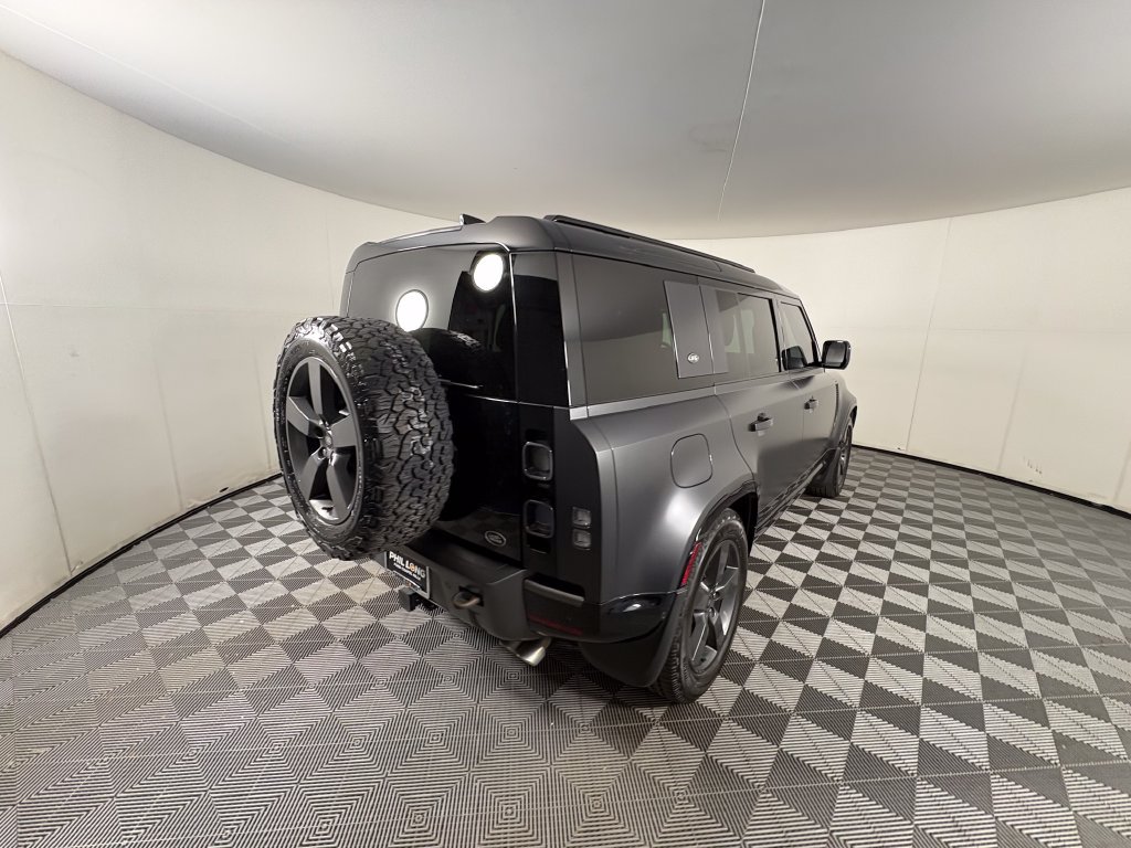 Used 2023 Land Rover Defender 110 AWD/4WD image 5