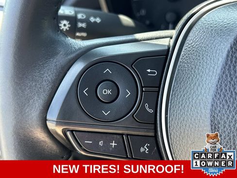 Used 2024 Toyota Corolla Cross LE w/ Moonroof Package AWD/4WD image 21
