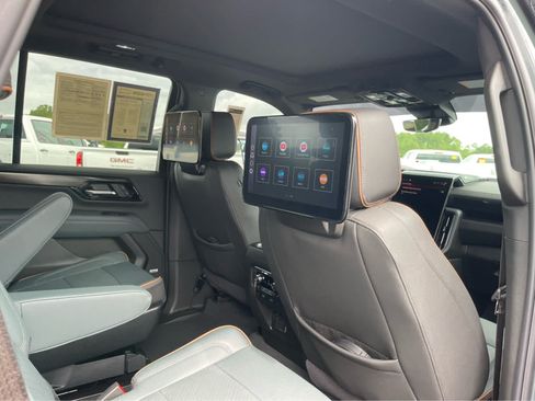 Used 2026 GMC Yukon AT4 w/ AT4 Premium Plus Package AWD/4WD image 25
