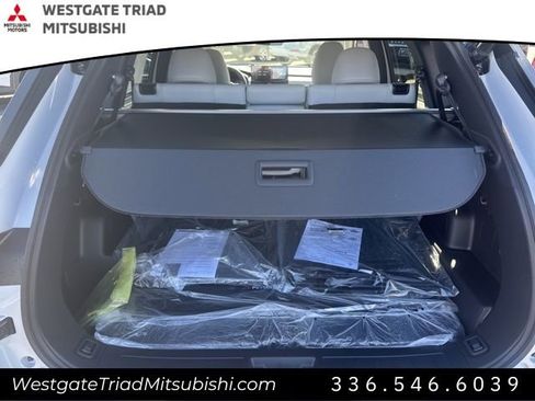 New 2026 Mitsubishi Outlander SE image 26