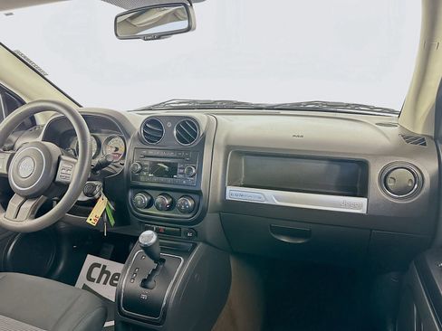 Used 2014 Jeep Compass Sport w/ Power Value Group FWD image 20