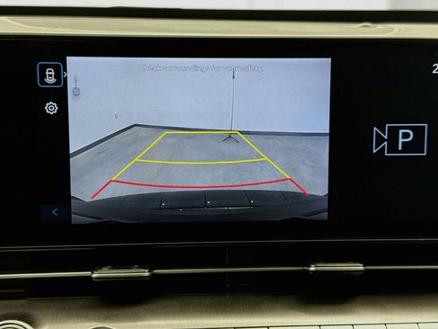 Used 2025 Hyundai Kona SEL FWD image 23