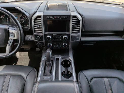 Used 2019 Ford F150 Platinum w/ Equipment Group 701A Luxury AWD/4WD image 35
