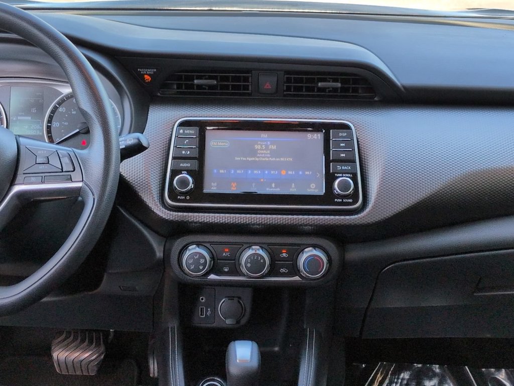 Used 2018 Nissan Kicks S FWD image 17