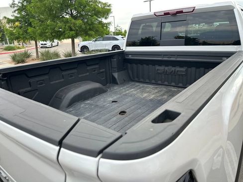 Used 2025 GMC Sierra 2500 Denali Ultimate AWD/4WD image 44