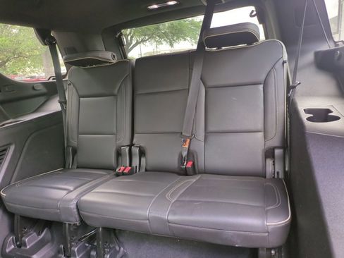 Used 2021 Chevrolet Tahoe Premier w/ Premium Package image 22