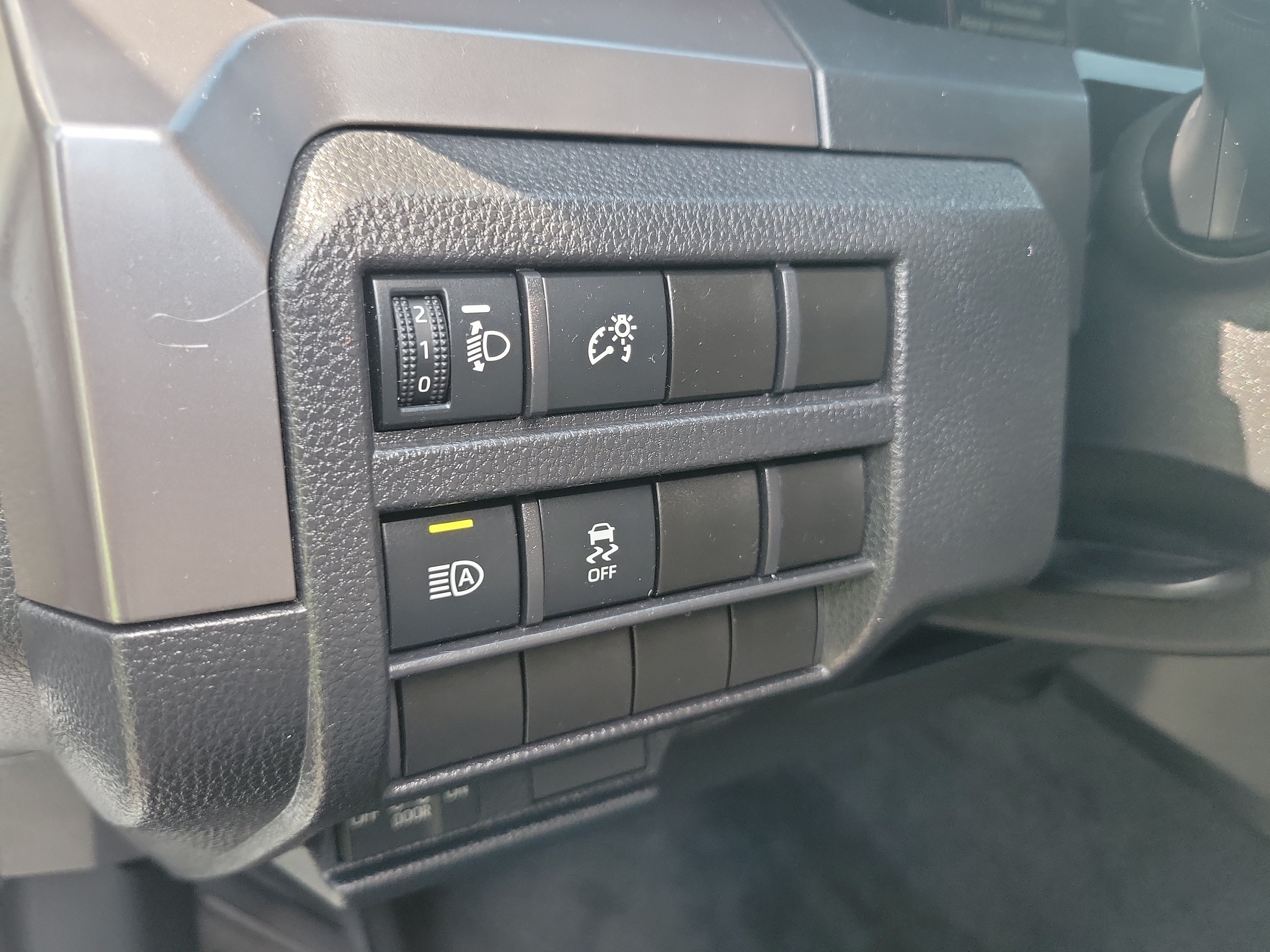 Certified 2025 Toyota Tacoma TRD Sport AWD/4WD image 24
