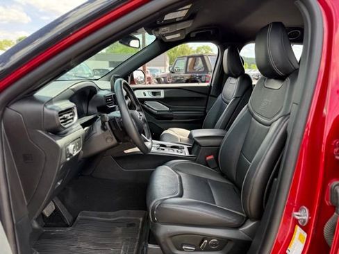 Used 2020 Ford Explorer ST w/ Premium Technology Package AWD/4WD image 12