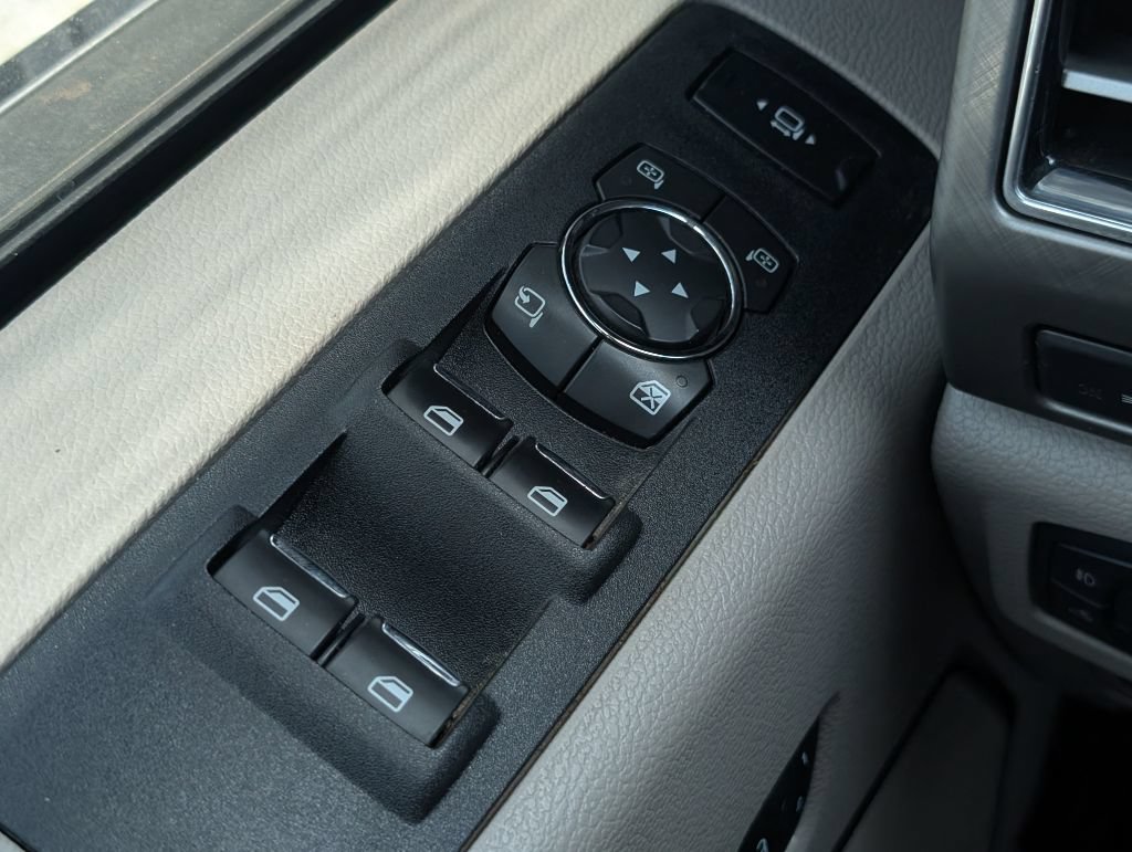 Used 2019 Ford F350 Limited AWD/4WD image 10