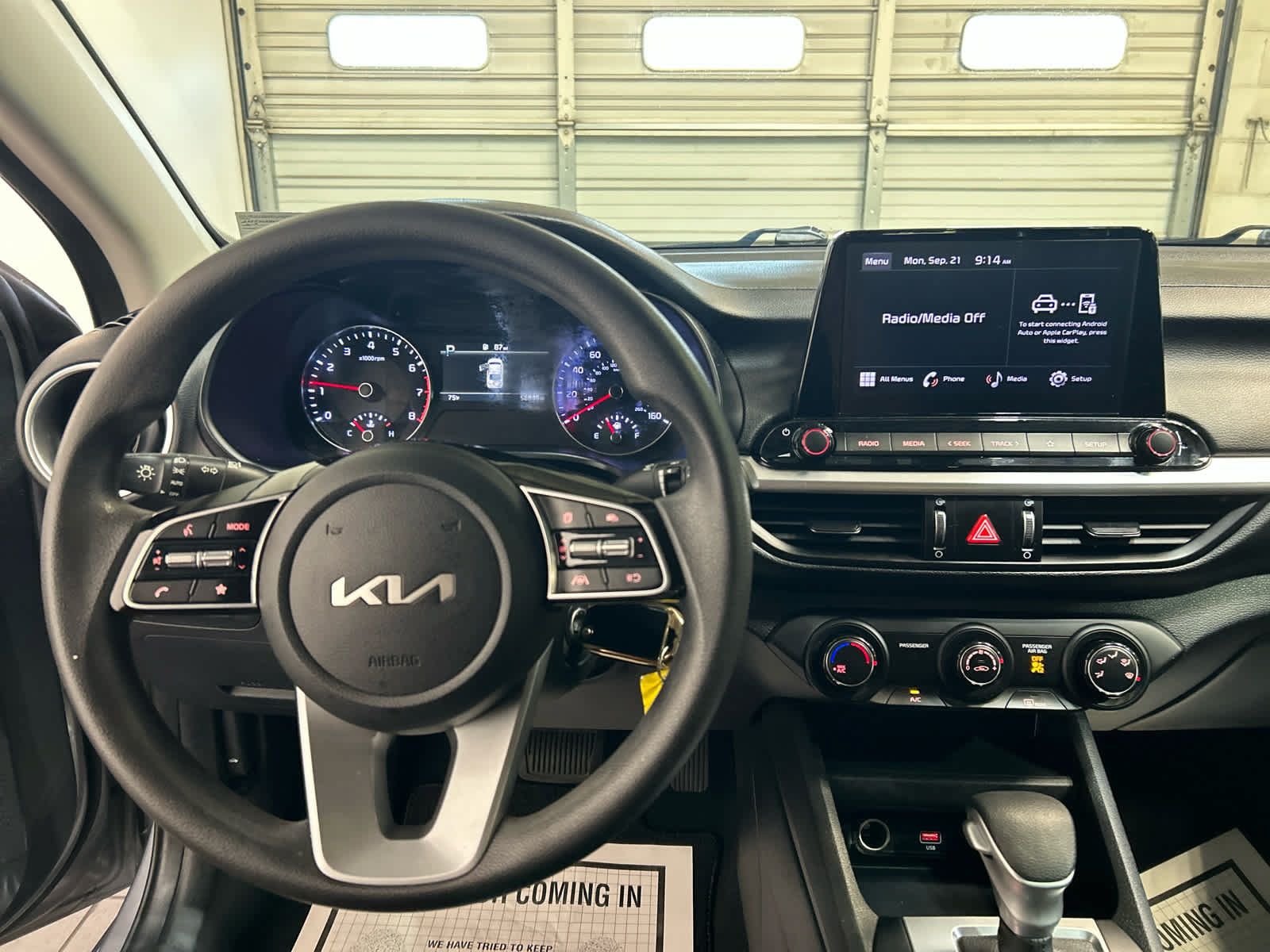 Used 2023 Kia Forte LXS w/ LXS Technology Package FWD image 8