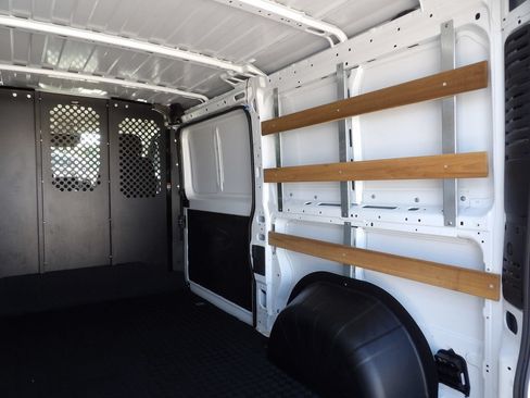 Used 2025 RAM ProMaster 2500 w/ U-Haul Equipment Group FWD image 45