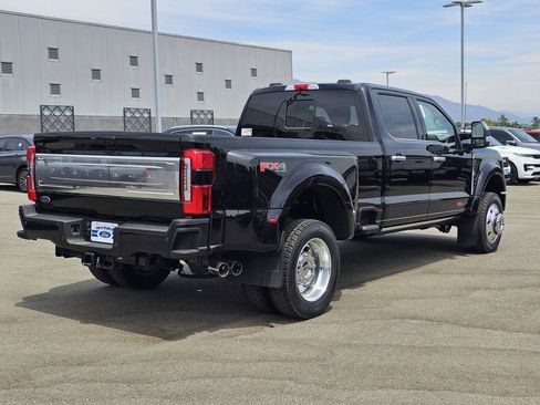 New 2026 Ford F450 Platinum w/ Platinum Plus Package AWD/4WD image 8