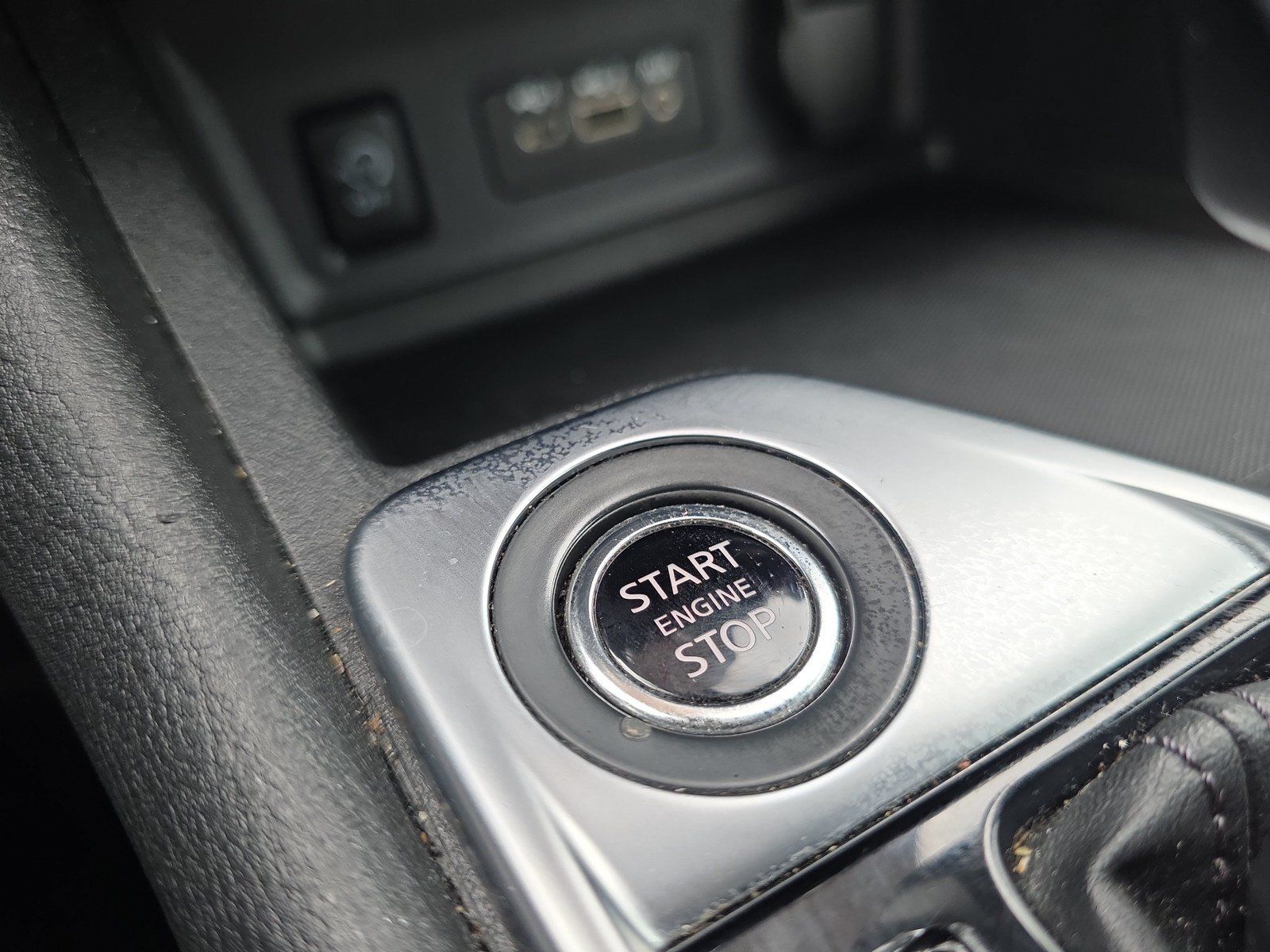 Used 2024 Nissan Sentra SV FWD image 28