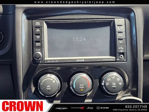Used 2009 Dodge Challenger SRT8 w/ SRT Option Group II RWD image 29
