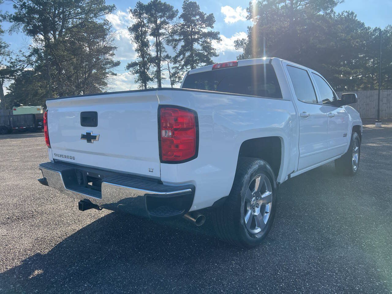 Used 2018 Chevrolet Silverado 1500 LT w/ Texas Edition RWD image 4