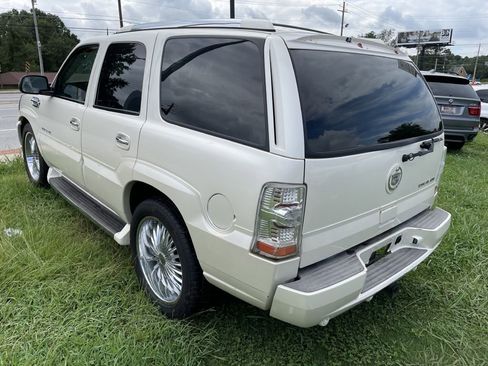 Used 2003 Cadillac Escalade LUXURY image 4