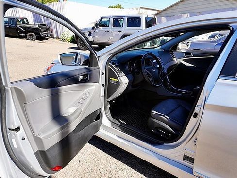 Used 2012 Hyundai Sonata Base 4dr Sedan w/ Leather Pkg image 31